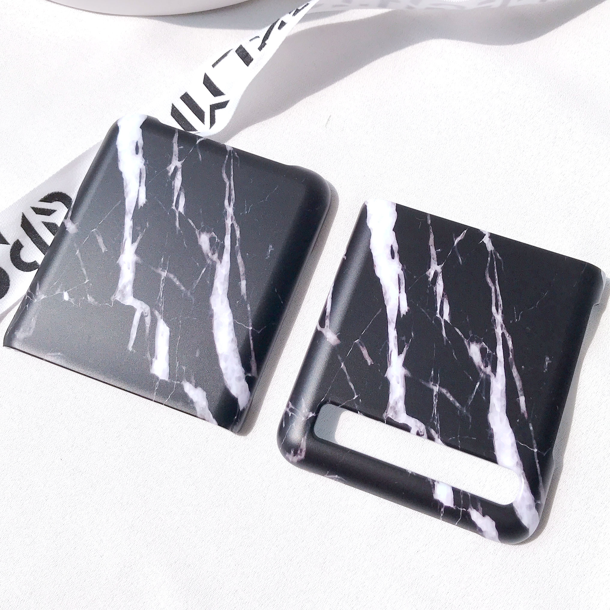 (Z플립) 무광 black marble2 phone case